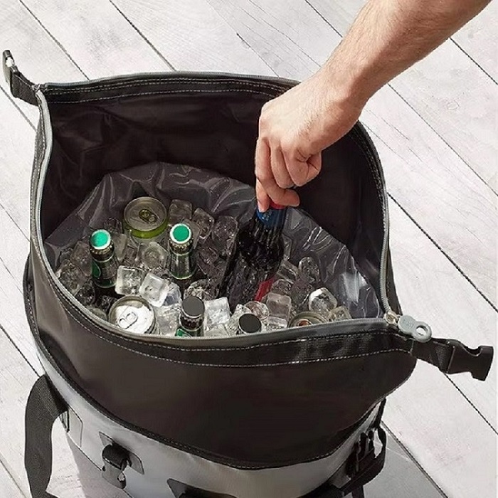 Comment un sac isotherme souple maintient-il les articles à basse température ?