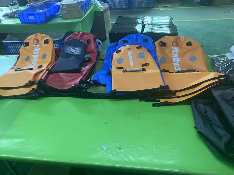 Production par lots de sacs étanches à fûts secs terminée – Amélioration des capacités de fabrication et de qualité Production par lots de sacs étanches à fûts secs terminée – Amélioration des capacités de fabrication et de qualité